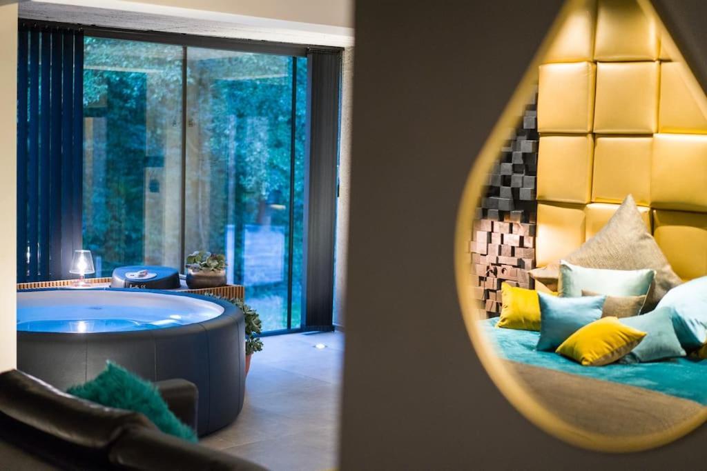 Buenas Noches Villa Standing Piscine & Wellness Boncelles Esterno foto